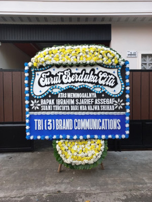 Papan Bunga Duka di Arjawinangun